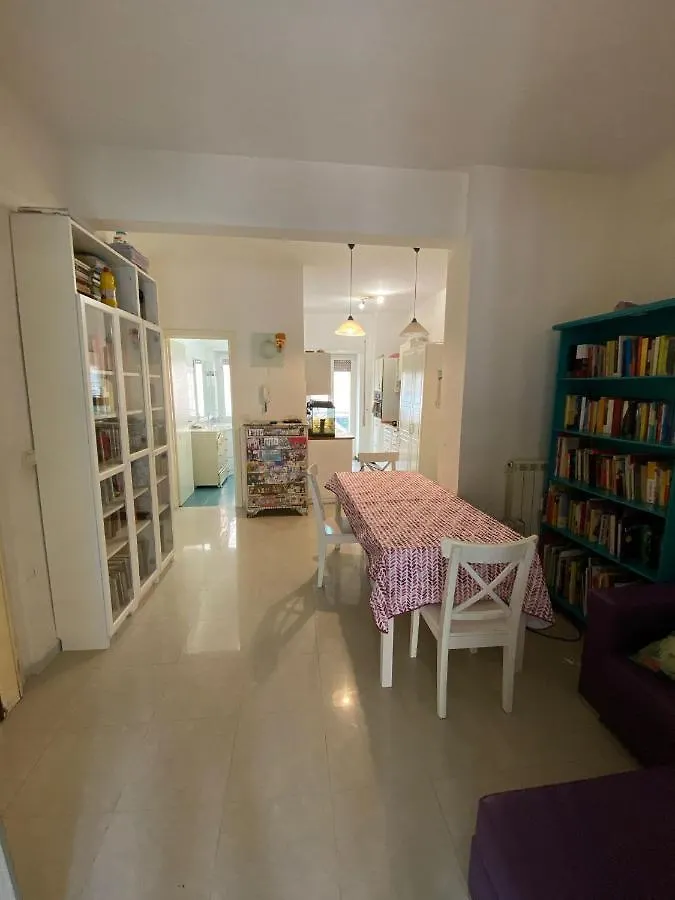 One Bedroom Apartment Near Metro Pigneto Řím